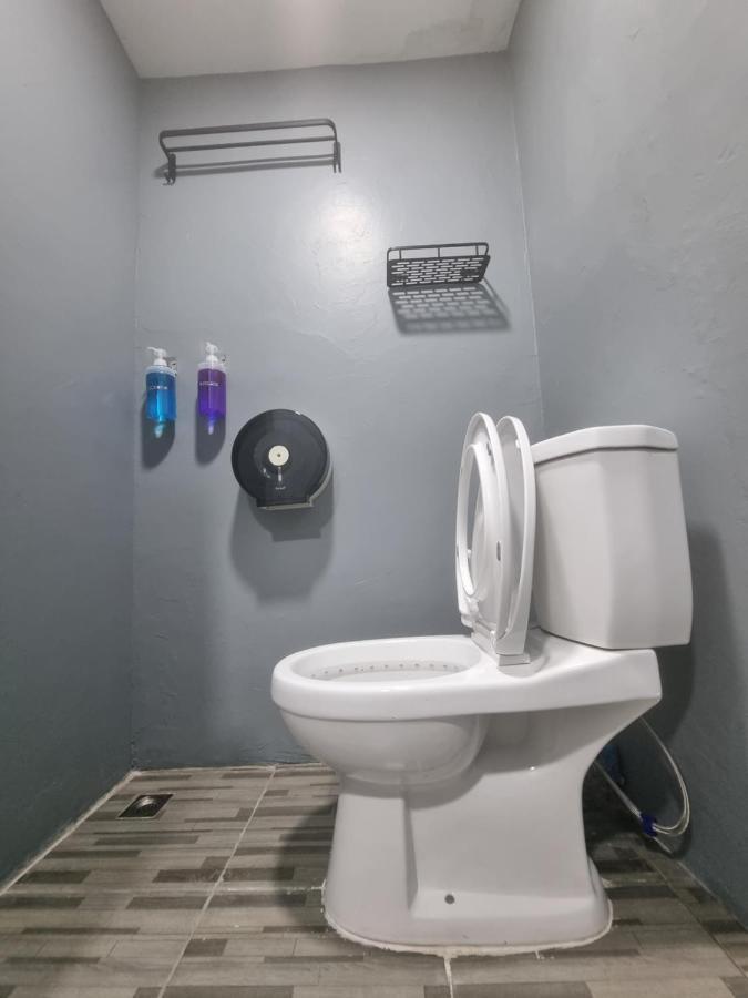 Met A Space Pod @Phrom Phong バンコク都 エクステリア 写真